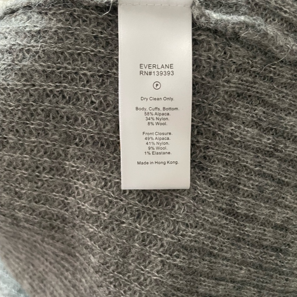 Everlane sweater - Picture 3 of 3